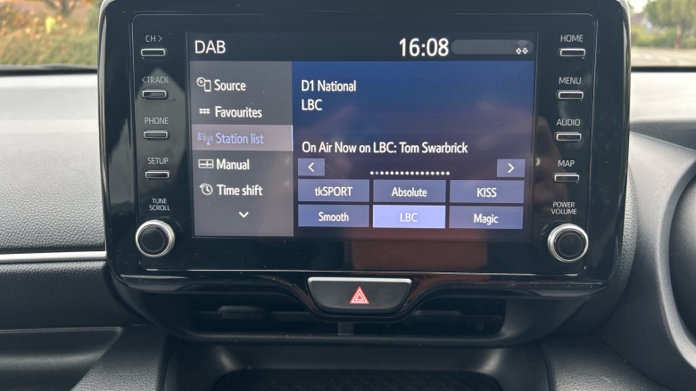 Toyota Yaris 1.5 Hybrid Design 5dr CVT Hybrid Hatchback